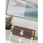 𝐋𝐎𝐔𝐈𝐒 𝐕𝐔𝐈𝐓𝐓𝐎𝐍   M47641