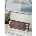 𝐋𝐎𝐔𝐈𝐒 𝐕𝐔𝐈𝐓𝐓𝐎𝐍   M47641