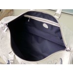 𝐋𝐎𝐔𝐈𝐒 𝐕𝐔𝐈𝐓𝐓𝐎𝐍    M21678