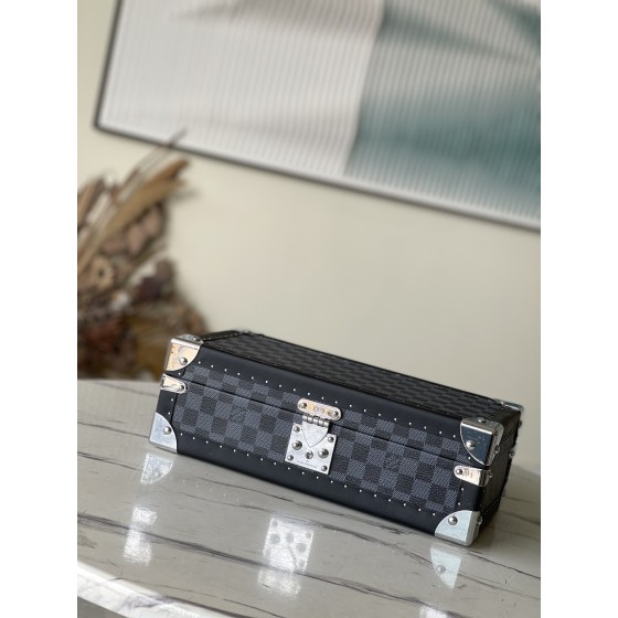 𝐋𝐎𝐔𝐈𝐒 𝐕𝐔𝐈𝐓𝐓𝐎𝐍     N48194