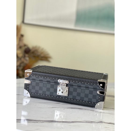 𝐋𝐎𝐔𝐈𝐒 𝐕𝐔𝐈𝐓𝐓𝐎𝐍     N48194