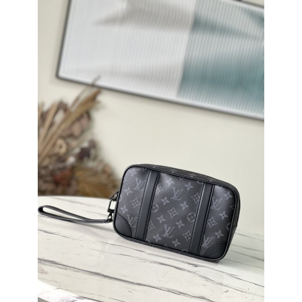 𝐋𝐎𝐔𝐈𝐒 𝐕𝐔𝐈𝐓𝐓𝐎𝐍     M82076