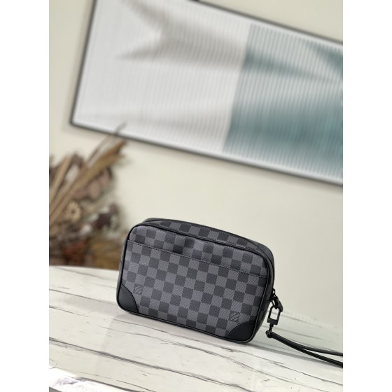 𝐋𝐎𝐔𝐈𝐒 𝐕𝐔𝐈𝐓𝐓𝐎𝐍    N60501