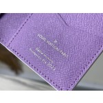 𝐋𝐎𝐔𝐈𝐒 𝐕𝐔𝐈𝐓𝐓𝐎𝐍    M82024