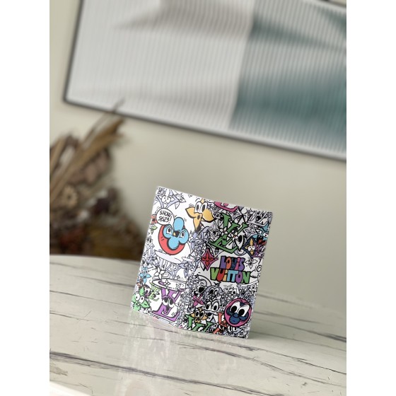 𝐋𝐎𝐔𝐈𝐒 𝐕𝐔𝐈𝐓𝐓𝐎𝐍   M82011