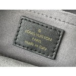 𝐋𝐎𝐔𝐈𝐒 𝐕𝐔𝐈𝐓𝐓𝐎𝐍     M22326