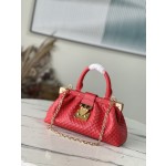 𝐋𝐎𝐔𝐈𝐒 𝐕𝐔𝐈𝐓𝐓𝐎𝐍    M22327