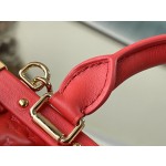 𝐋𝐎𝐔𝐈𝐒 𝐕𝐔𝐈𝐓𝐓𝐎𝐍    M22327