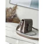 𝐋𝐎𝐔𝐈𝐒 𝐕𝐔𝐈𝐓𝐓𝐎𝐍    M21740