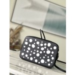 𝐋𝐎𝐔𝐈𝐒 𝐕𝐔𝐈𝐓𝐓𝐎𝐍      M21753