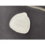 𝐋𝐎𝐔𝐈𝐒 𝐕𝐔𝐈𝐓𝐓𝐎𝐍      M46390