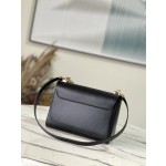 𝐋𝐎𝐔𝐈𝐒 𝐕𝐔𝐈𝐓𝐓𝐎𝐍    M21606