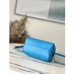 𝐋𝐎𝐔𝐈𝐒 𝐕𝐔𝐈𝐓𝐓𝐎𝐍    M22596