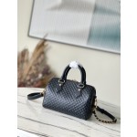 𝐋𝐎𝐔𝐈𝐒 𝐕𝐔𝐈𝐓𝐓𝐎𝐍    M22595