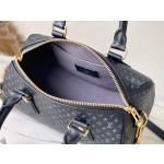 𝐋𝐎𝐔𝐈𝐒 𝐕𝐔𝐈𝐓𝐓𝐎𝐍    M22595