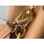 𝐋𝐎𝐔𝐈𝐒 𝐕𝐔𝐈𝐓𝐓𝐎𝐍     M21652