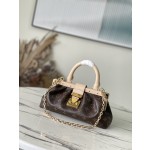 𝐋𝐎𝐔𝐈𝐒 𝐕𝐔𝐈𝐓𝐓𝐎𝐍    M46544