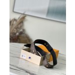 𝐋𝐎𝐔𝐈𝐒 𝐕𝐔𝐈𝐓𝐓𝐎𝐍     J02465