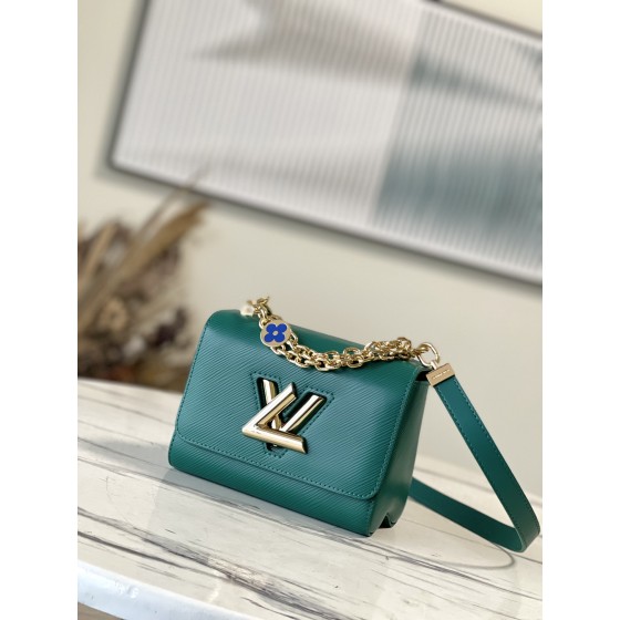 𝐋𝐎𝐔𝐈𝐒 𝐕𝐔𝐈𝐓𝐓𝐎𝐍    M21649