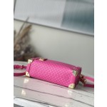 𝐋𝐎𝐔𝐈𝐒 𝐕𝐔𝐈𝐓𝐓𝐎𝐍   M46358