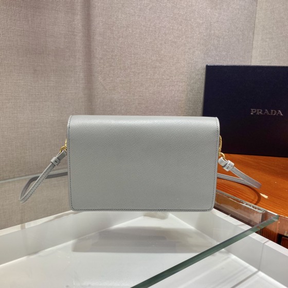 𝐏𝐑𝐀𝐃𝐀 Crossbody bag 1BP020