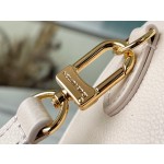 𝐋𝐎𝐔𝐈𝐒 𝐕𝐔𝐈𝐓𝐓𝐎𝐍    M81913