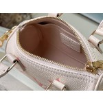 𝐋𝐎𝐔𝐈𝐒 𝐕𝐔𝐈𝐓𝐓𝐎𝐍    M81913