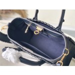 𝐋𝐎𝐔𝐈𝐒 𝐕𝐔𝐈𝐓𝐓𝐎𝐍     M21585