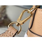 𝐋𝐎𝐔𝐈𝐒 𝐕𝐔𝐈𝐓𝐓𝐎𝐍     M21585