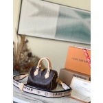 𝐋𝐎𝐔𝐈𝐒 𝐕𝐔𝐈𝐓𝐓𝐎𝐍    M45957