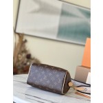 𝐋𝐎𝐔𝐈𝐒 𝐕𝐔𝐈𝐓𝐓𝐎𝐍    M45957