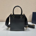 𝐏𝐑𝐀𝐃𝐀 Small size tote bag 1BA333