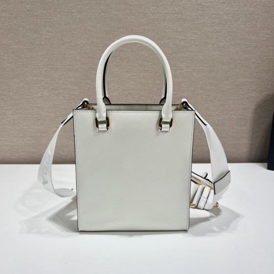 𝐏𝐑𝐀𝐃𝐀 Small size tote bag 1BA333