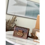 𝐋𝐎𝐔𝐈𝐒 𝐕𝐔𝐈𝐓𝐓𝐎𝐍   M45959