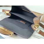 𝐋𝐎𝐔𝐈𝐒 𝐕𝐔𝐈𝐓𝐓𝐎𝐍   M45959