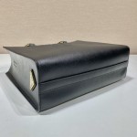 𝐏𝐑𝐀𝐃𝐀 Large Tootsie bag 1BA337