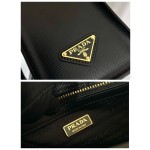 𝐏𝐑𝐀𝐃𝐀 Large Tootsie bag 1BA337