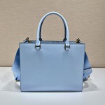 𝐏𝐑𝐀𝐃𝐀 Large Tootsie bag 1BA337