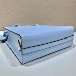 𝐏𝐑𝐀𝐃𝐀 Large Tootsie bag 1BA337