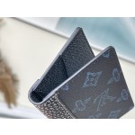 𝐋𝐎𝐔𝐈𝐒 𝐕𝐔𝐈𝐓𝐓𝐎𝐍    M81789