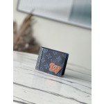 𝐋𝐎𝐔𝐈𝐒 𝐕𝐔𝐈𝐓𝐓𝐎𝐍     M81821