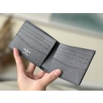 𝐋𝐎𝐔𝐈𝐒 𝐕𝐔𝐈𝐓𝐓𝐎𝐍     M81821