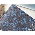 𝐋𝐎𝐔𝐈𝐒 𝐕𝐔𝐈𝐓𝐓𝐎𝐍     M81821