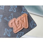 𝐋𝐎𝐔𝐈𝐒 𝐕𝐔𝐈𝐓𝐓𝐎𝐍     M81821