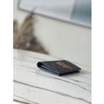 𝐋𝐎𝐔𝐈𝐒 𝐕𝐔𝐈𝐓𝐓𝐎𝐍     M81807