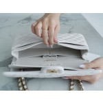 𝐂𝐇𝐀𝐍𝐄𝐋 Classic Flap Italy 🇮🇹 The 𝗚𝗥" Original Lambskin 🐑 Classic Flap Bag Medium White 👰