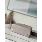 𝐋𝐎𝐔𝐈𝐒 𝐕𝐔𝐈𝐓𝐓𝐎𝐍  M48865