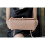 𝐂𝐇𝐀𝐍𝐄𝐋 Classic Flap Italy 🇮🇹 "𝗚𝗥" Original Lambskin 🐑 Classic Mouth Flap Bag Large 𝒎𝒊𝒏𝒊🔆 New Color Milk Tea Apricot 🧸ྀི ɞ