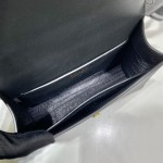 𝐏𝐑𝐀𝐃𝐀 New Crossbody Bag 1BD317