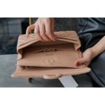 𝐂𝐇𝐀𝐍𝐄𝐋 Classic Flap Italy 🇮🇹 The 𝗚𝗥" Original Lambskin 🐑 Classic Flap Bag Medium Milk Tea Apricot